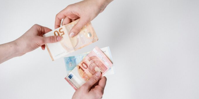 How to Avoid Common Debt Traps